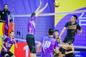 大谷翔平在 2024 年初透露，其每日睡眠时间高达 10 小时，是其保持体能的核心秘诀