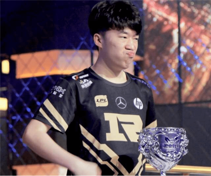 知名转会专 知名转会专