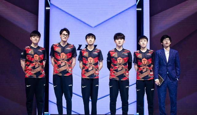 教练和队友 教练和队友